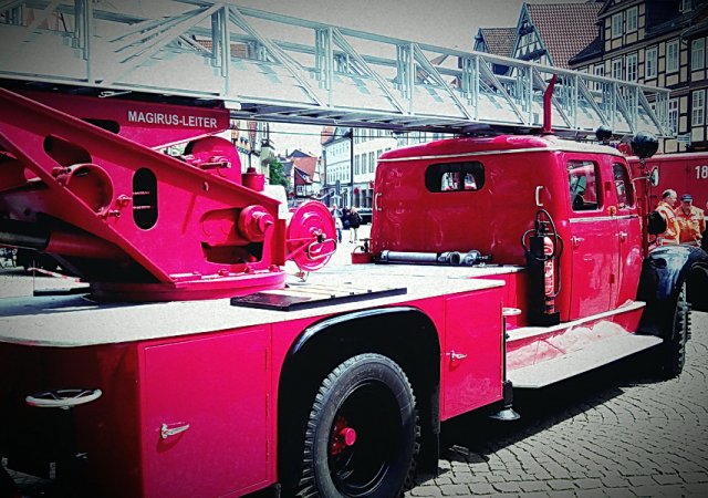 Drehleiter DL 30+2 Typ S6000