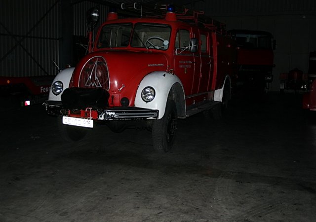 Löschgruppenfahrzeug LF 16 Typ 125 D16 Mercur