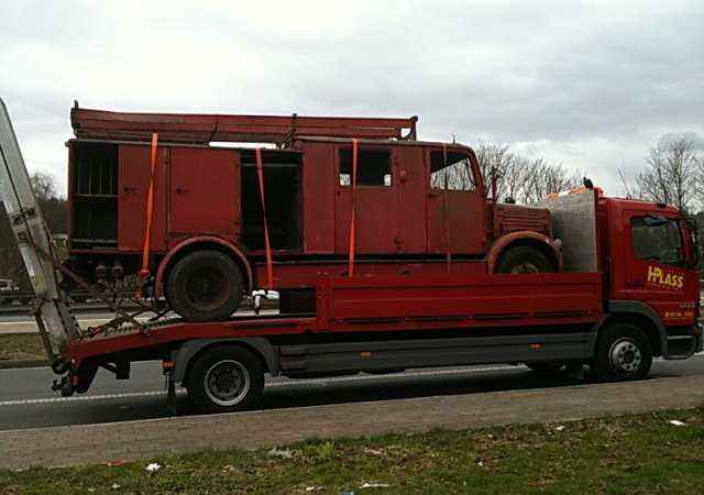 Schweres Löschgruppenfahrzeug SLG Typ S3000M