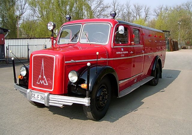 Tanklöschfahrzeug TLF 15 Typ S3500 Celle 1