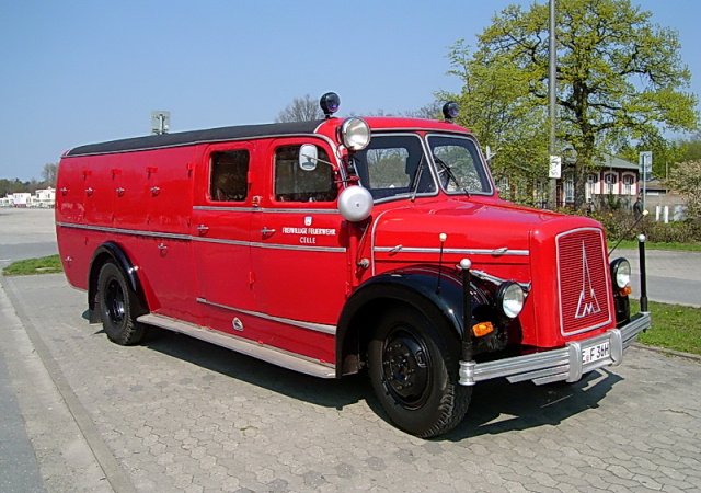 Tanklöschfahrzeug TLF 15 Typ S3500 Celle 1
