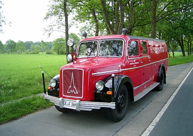 Tanklöschfahrzeug TLF 15 Typ S3500 Celle 1