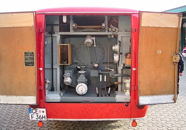 Tanklöschfahrzeug TLF 15 Typ S3500 Celle 1