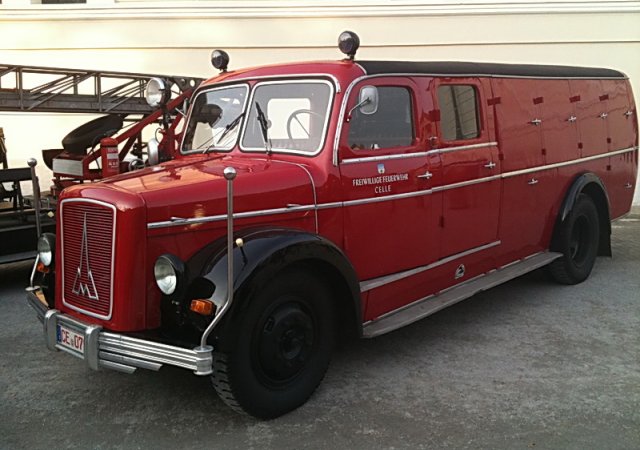 Tanklöschfahrzeug TLF 15 Typ S3500 Celle 1